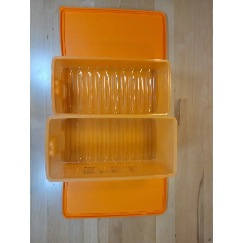 Tupperware Fridge Smart Vented Containers set of 7 with lids orange red